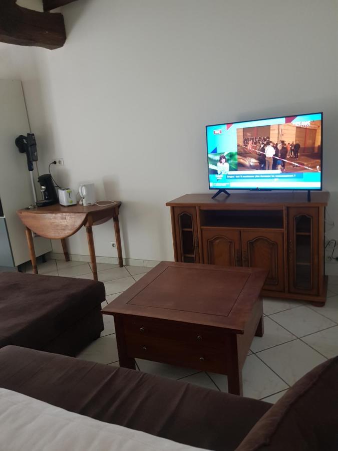 הוילה Beaulieu-sur-Loire Chez Laiko Wifi Gratuit מראה חיצוני תמונה